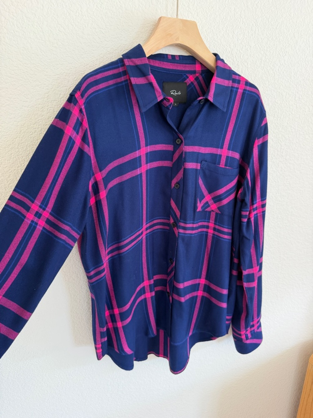 RAILS Hunter Top | Navy Lipstick | Size L - Picture 4 of 13